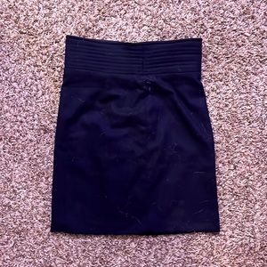 Black wool kova & t skirt